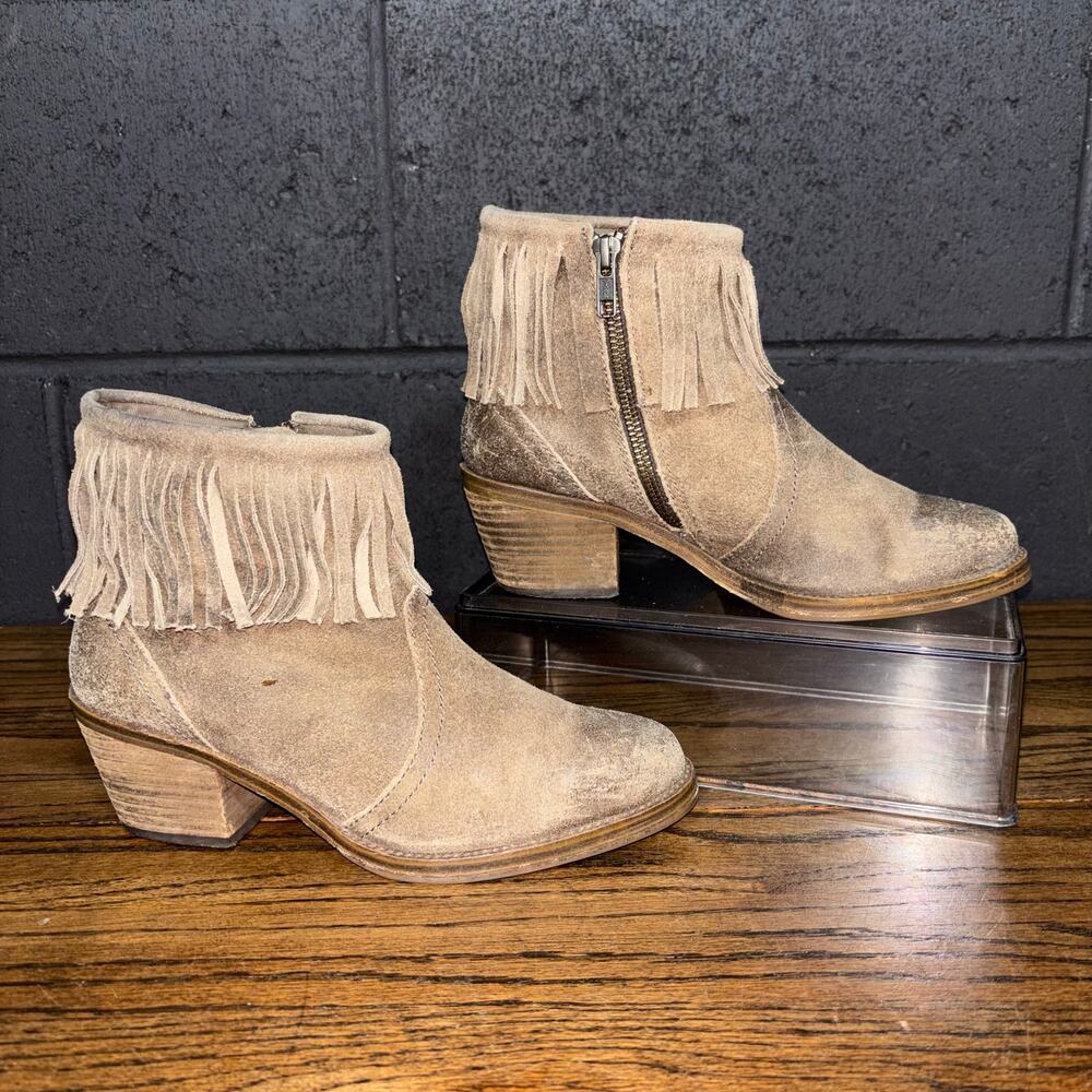 Steve Madden Women’s 8.5 Taupe Suede Western Fringe Ankle Boots